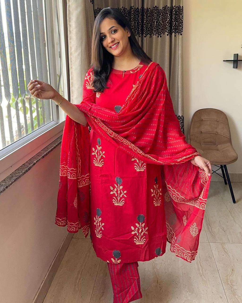 Pure Fine Rayon Fabric Kurti With Pant And Dupatta